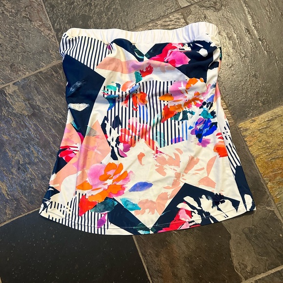 Hapari tankini top - Picture 1 of 1